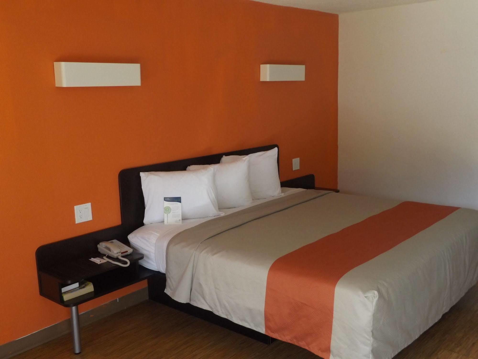 Motel 6 Glendale Phoenix Exterior foto