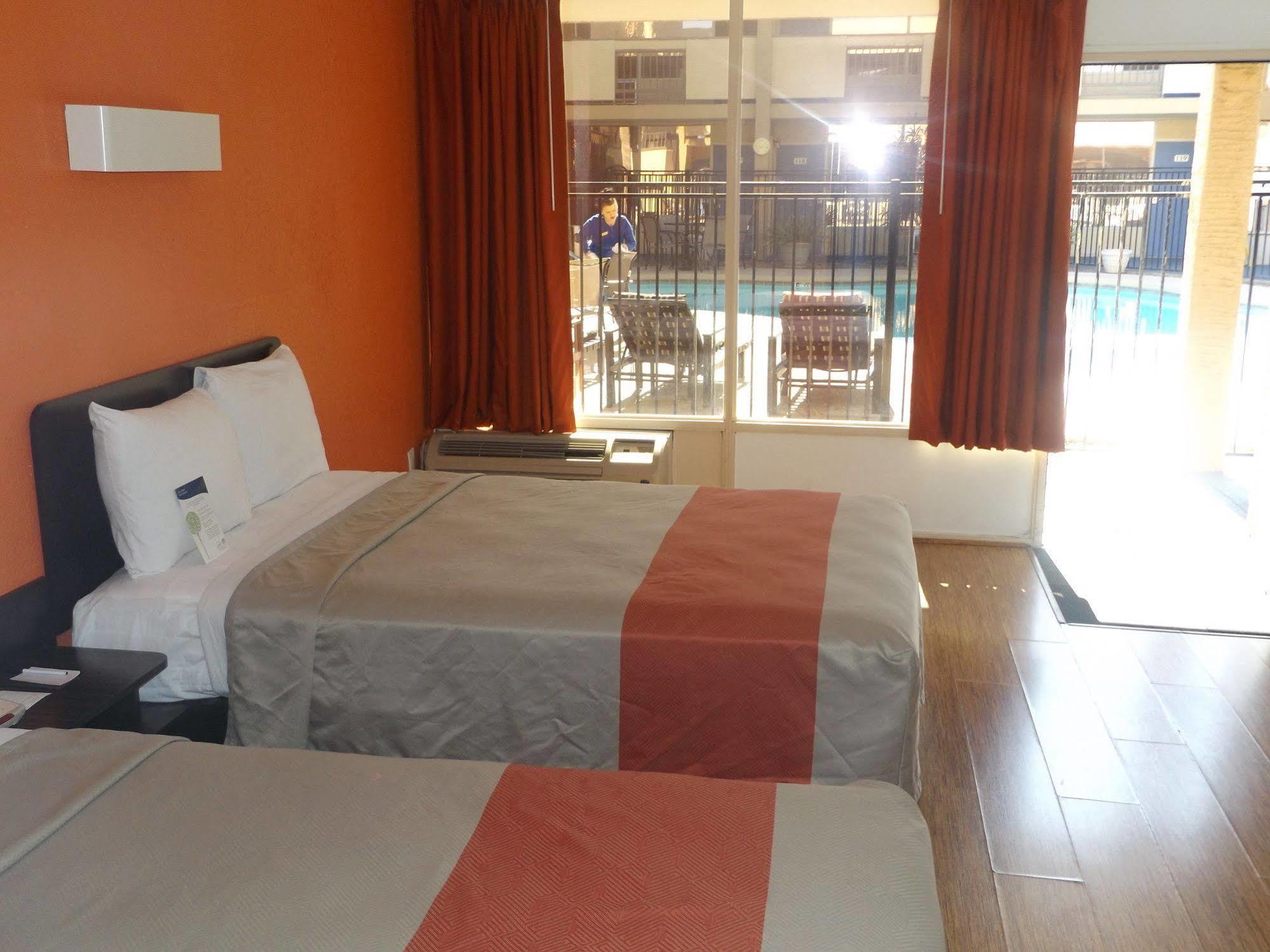 Motel 6 Glendale Phoenix Exterior foto