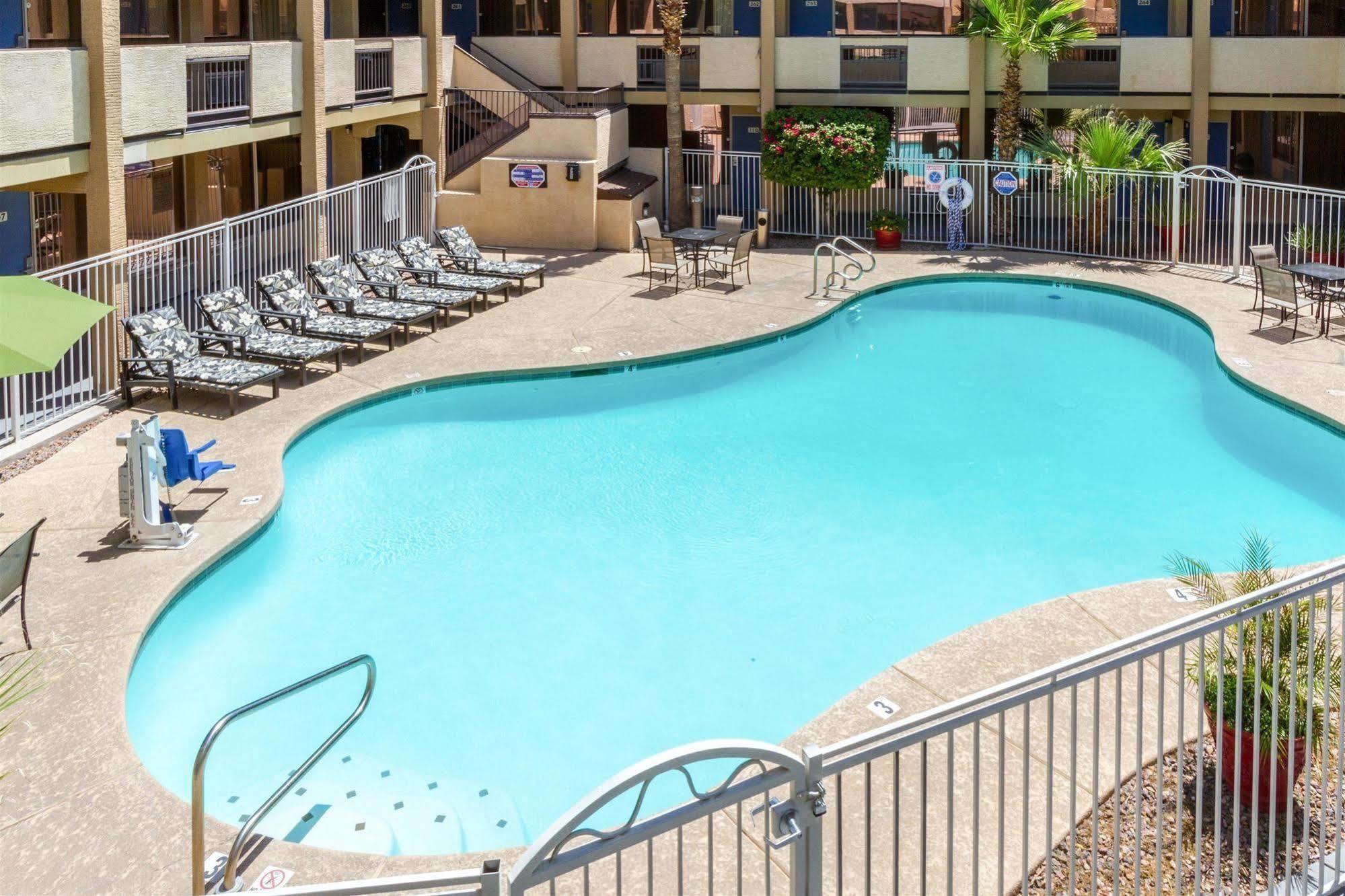 Motel 6 Glendale Phoenix Exterior foto
