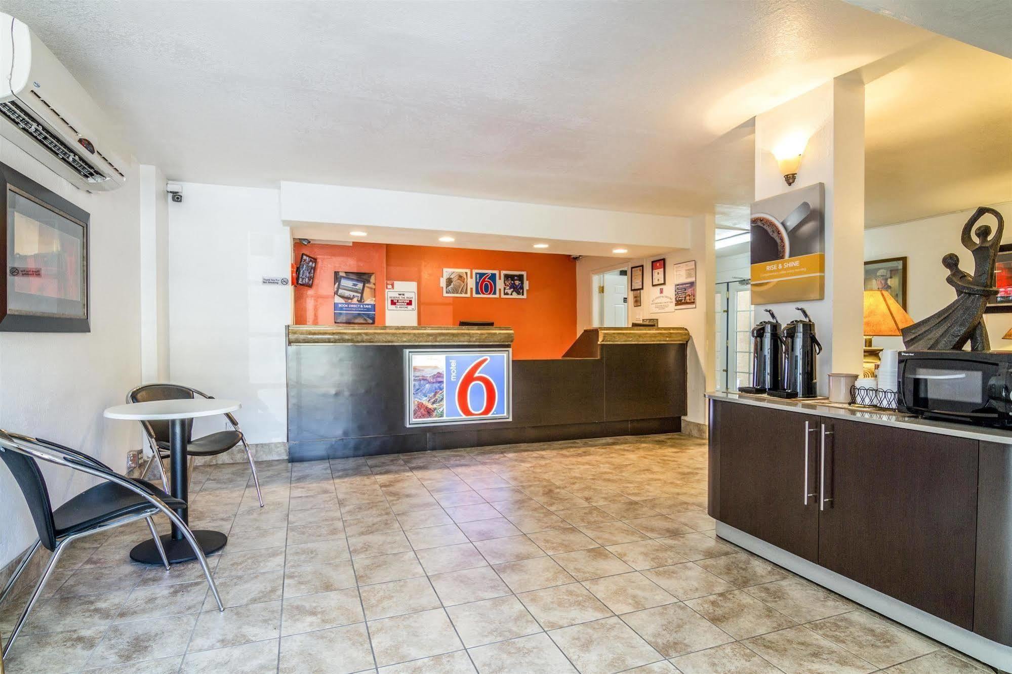 Motel 6 Glendale Phoenix Exterior foto